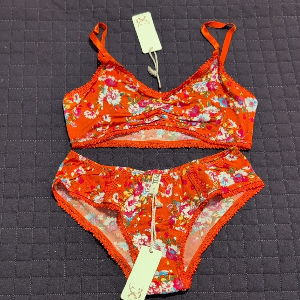 Spell Revolver Intimates Set